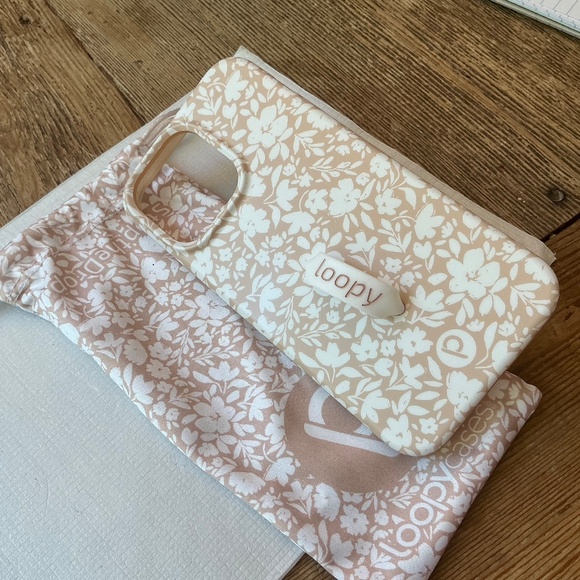 Loopy case for iPhone 15 pro max - Picture 1 of 3